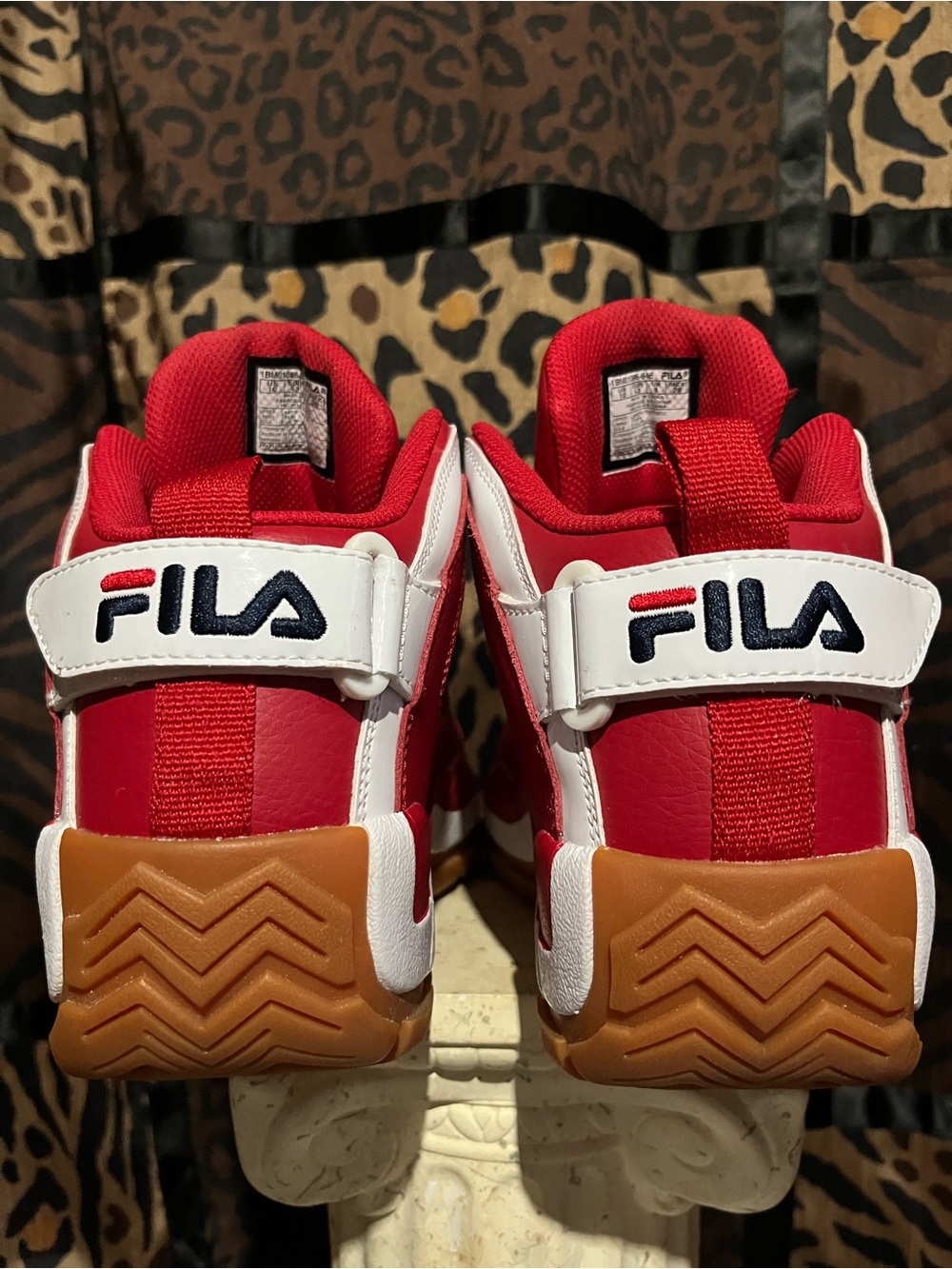 FILA Grant Hill 1 Red Gum Excellent Cond Sz 10 wBox - Picture 3 of 5